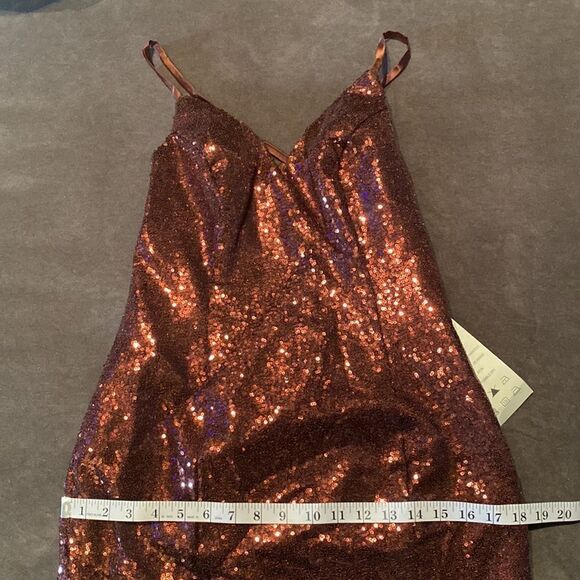 Women’s Gorgeous Fully Sequined Prom Party Dress Mermaid Fit & Train Size 4 NWT - Picture 11 of 11